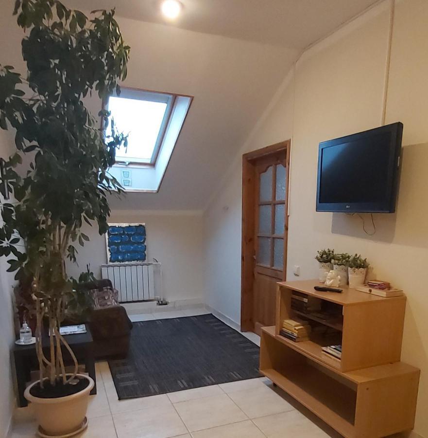 Tiesiog Hostelis Salcininkai Bagian luar foto